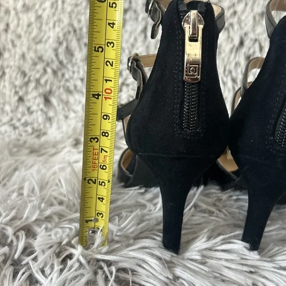 Liz Claiborne Buckle Strappy LC HARA Heel Shoe 5.5 Black Pointed Toe Minimalist - Picture 7 of 10